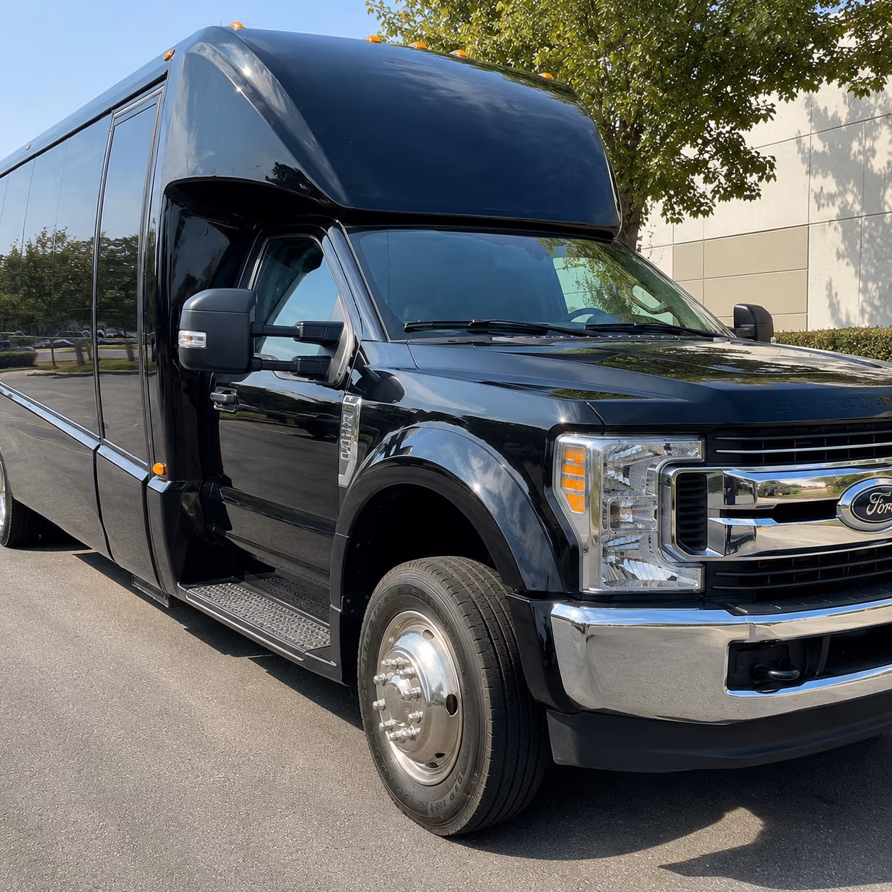 charter buses in round rock for large school prom groups